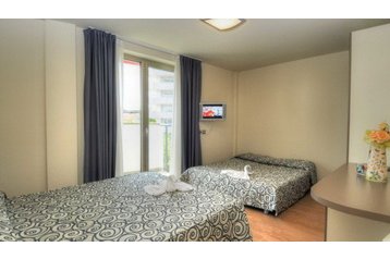 Отель Lignano Sabbiadoro 1